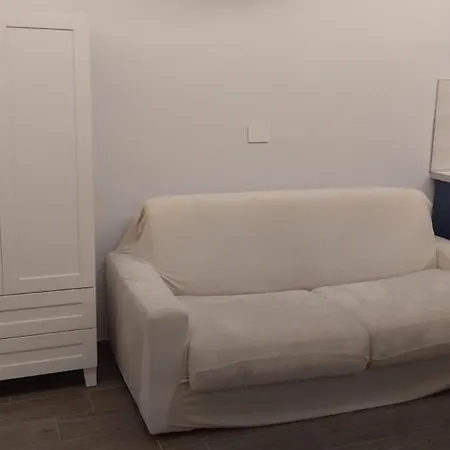 Iris Apartment