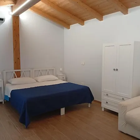 Iris Apartment